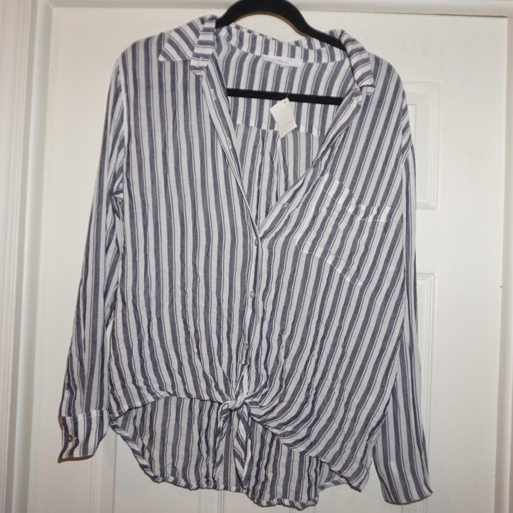 Olivaceous striped never been worn top